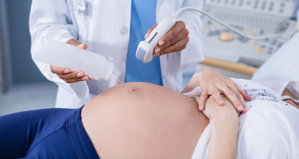 como se realiza un aborto inducido